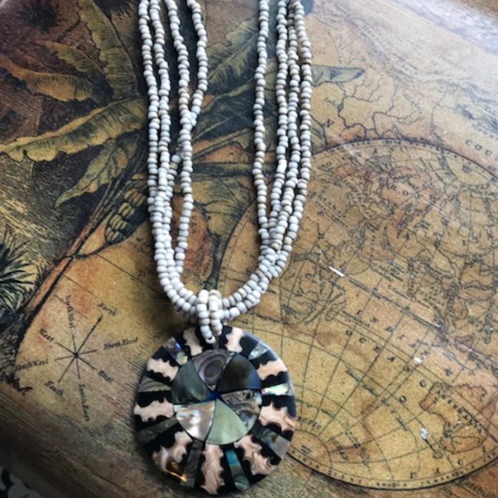 beaded necklace with pendant